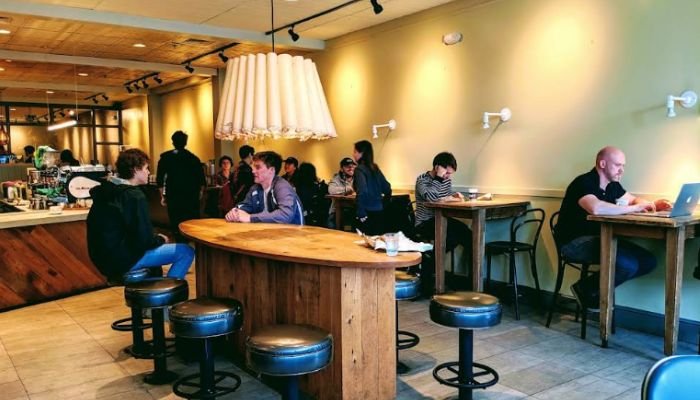 Pavement Coffeehouse – BU in Boston