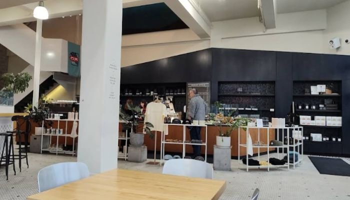 Messenger Coffee Co. + Ibis Bakery in Kansas